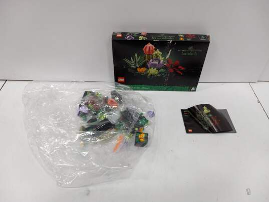 Lego Botanical Collection Succulents Building Toy In Box image number 2