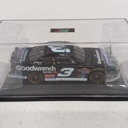 Revell Collection 2001 Oreo GM Goodwrench Service Plus Monte Carlo Dale Earnhardt 1:43 Scale alternative image