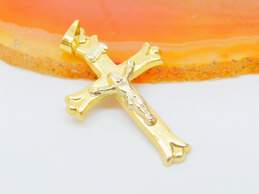 14K Yellow Gold Crucifix Cross Pendant 1.0g