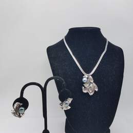 Tortolini Vintage Silver Tone FW Pearl Flower Leaf Pendant 18 Inch Necklace Clip On Earrings Set 2pcs 37.8g