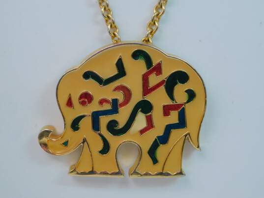 Vintage Pauline Rader Gold Tone Enamel Elephant Pendant Necklace 48.2g image number 2
