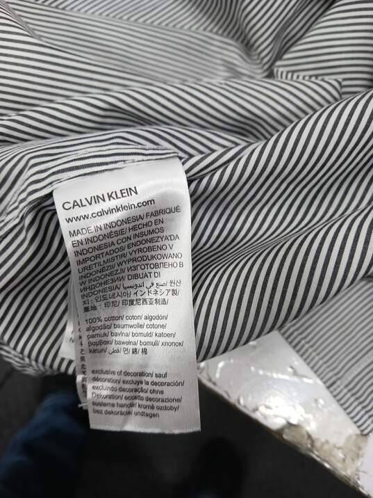 Calvin Klein Men's Cotton Pinstripe Button Up Dress Shirt Size L NWT image number 5