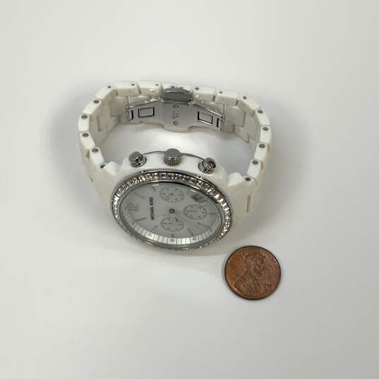 Designer Michael Kors Womens MK-5079 Stainless Steel Analog Wristwatch image number 2