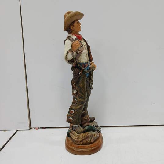 Elegante Collection Cowboy Figurine image number 4