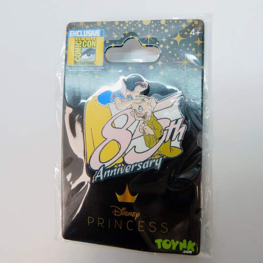 Disney Mickey & Minnie Mouse Snow White Character & Travel Trading Pins 127.5g image number 5