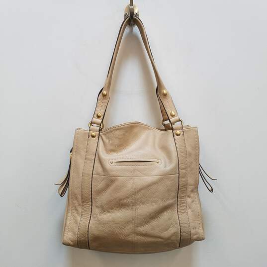 B. Makowsky Leather Shoulder Bag Beige image number 2