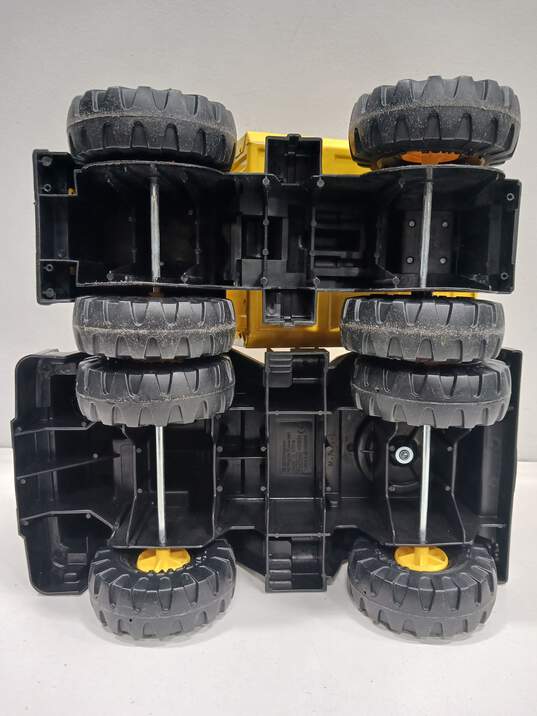 Pair of Tonka Toy Construction Trucks image number 2