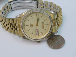 Vintage Citizen Automatic Day Date Gold Tone Men's Dress Watch 87.2g alternative image