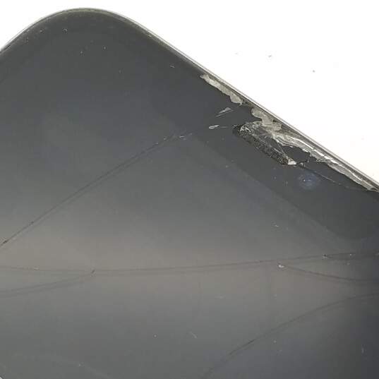 Apple iPhone 11 - Purple - LOCKED (For Parts/Repair) image number 4