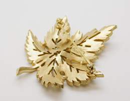 Vintage Crown Trifari Gold Tone Maple Leaf Brooch 15.2g alternative image