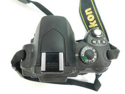 Nikon D40 DSLR Digital Camera Body Tested NO BATTERY alternative image