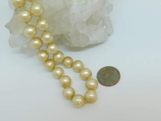 VNTG Pink, White & Champagne Tone Faux Pearl Beaded Necklaces image number 5