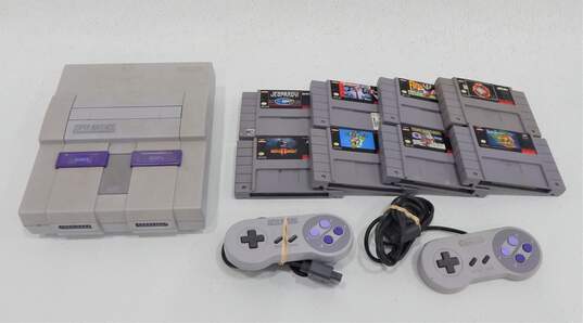 Super Nintendo SNES W/ 8 Games image number 1