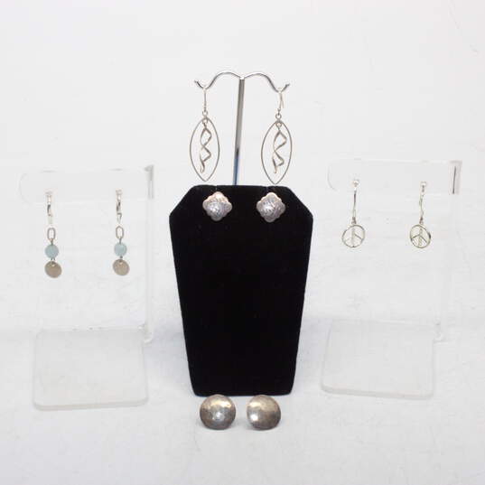 Assortment of 5 Pairs of Sterling Silver Earrings - 8.7g image number 1