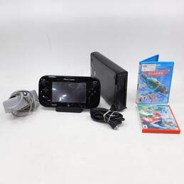 Nintendo Wii U w/ Game Pad and 2 Games Mario Kart and Planes