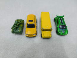 Mixed Lot Of 20 Diecast Cars alternative image