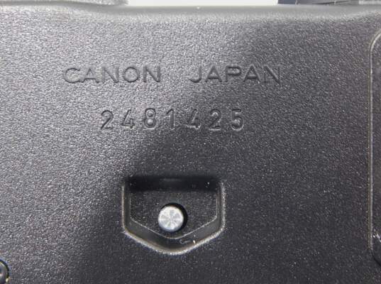 VNTG Canon T50 w/ Lens and Carrying Case image number 10