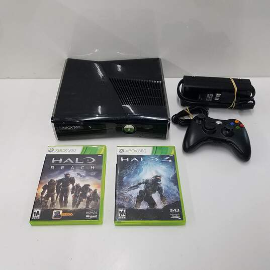 Xbox 360 S Console Bundle 250GB image number 1