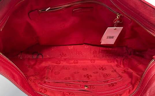 Tory Burch Leather Plaque Large Tote Red image number 6