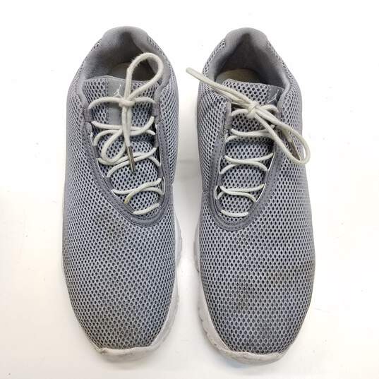 Jordan Future Low Grey Mist Men's Athletic Sneaker Size 9.5 image number 5