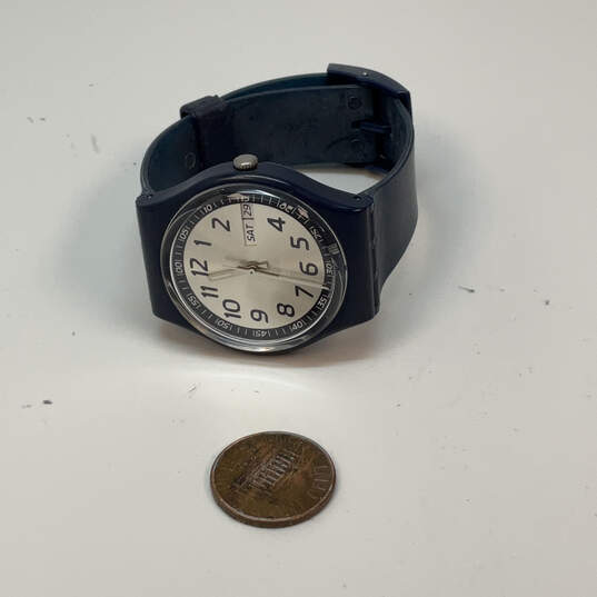 Designer Swatch Blue Adjustable Strap Round Dail Classic Analog Wristwatch image number 2