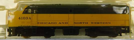 Life-Like 7942 FA2 Chicago & North Western #4103 FA-2 CNW N-Scale image number 2