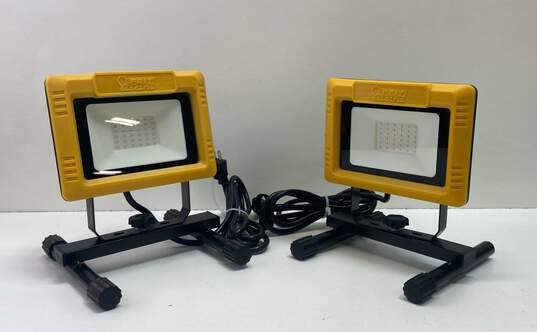 Lot of 2 Feit Electric Spot Lights image number 1