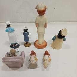 7pc Bundle of Assorted Nurse Decorative Pieces alternative image