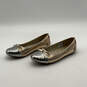 Womens Gold Silver Leather Bow Round Toe Slip On Ballet Flats Size 4 image number 2