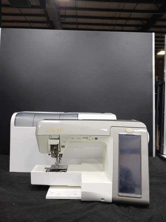 Baby LockEllegant BLG Sewing Machine image number 1
