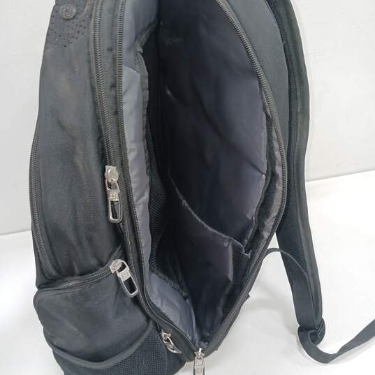 Wegner Black Swissgear 18.5" Laptop Backpack image number 7