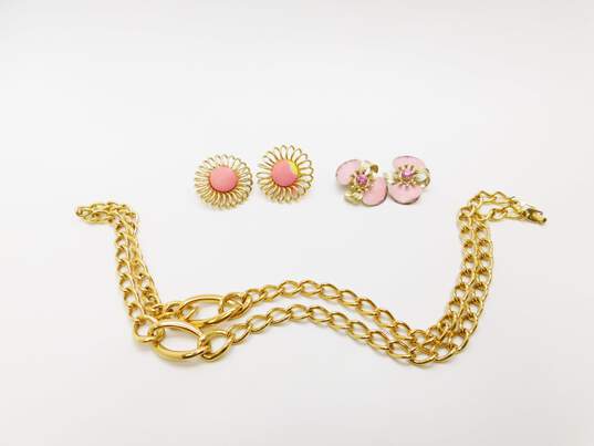 Vintage Emmons Napier & Fashion Pink & Gold Tone Clip-On Earrings & Chain Necklace 87.3g image number 1