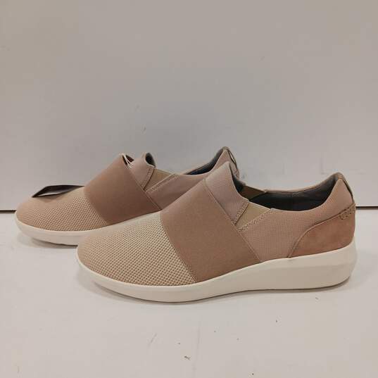 Clarks Collection Women's Cushion Slip On Comfort Shoes Size 10M image number 2