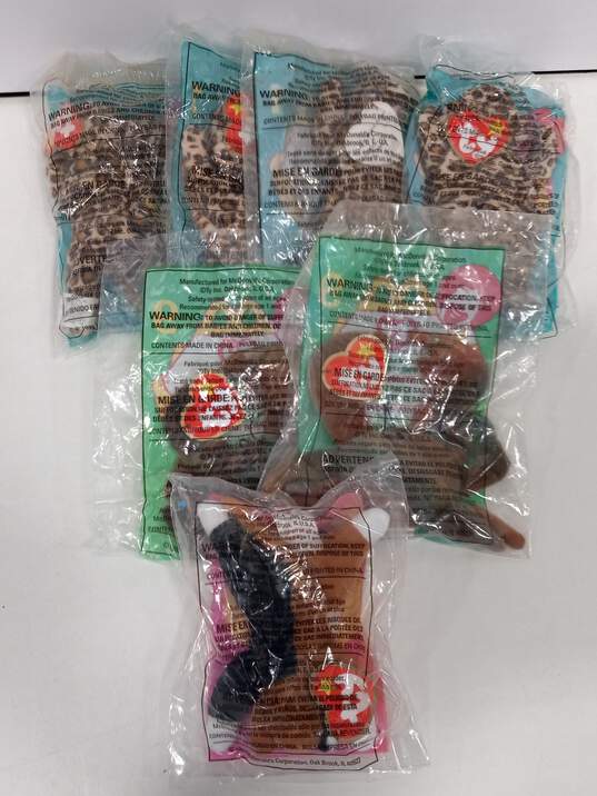 Bundle of Assorted Fast Food & Cereal Box Toys image number 7
