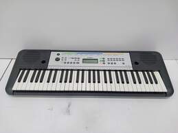Yamaha YPT-255 Electronic Keyboard