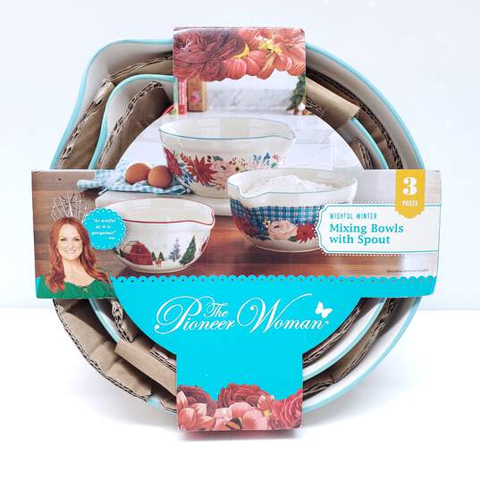 The Pioneer Woman | Wishful Winter | Mixing Bowls w/ Spout (NIB) image number 1