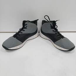 Men's Gray Breakaway Shoes Size 11 alternative image