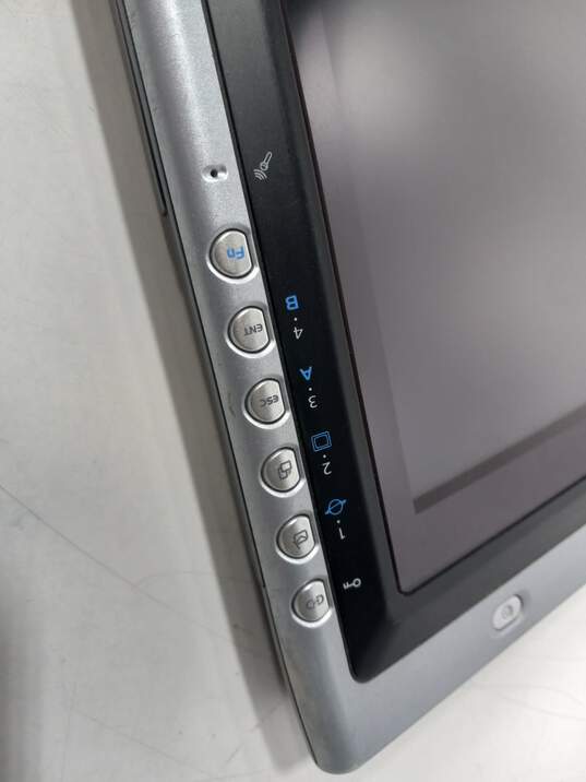 Fujitsu Stylistic Tablet Computer image number 3