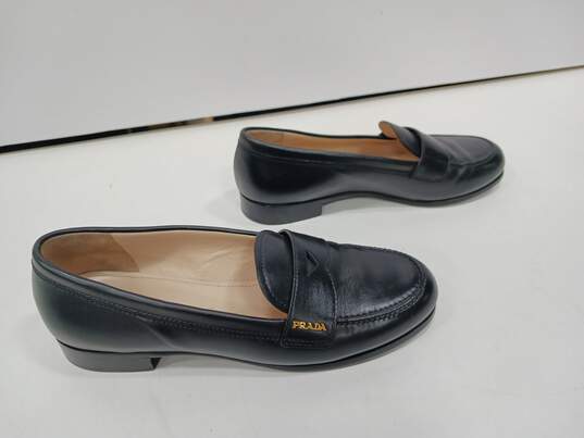 Prada Women's Black Size 7 Shoes image number 2