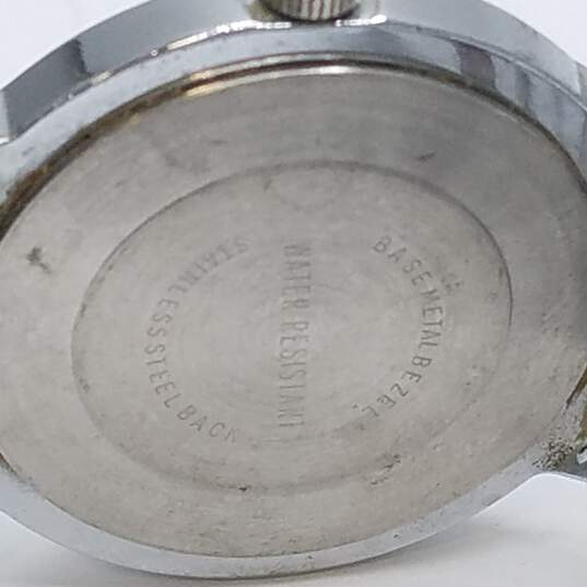Vintage Timex 35mm Case Men's Stainless Steel Quartz Watch image number 8