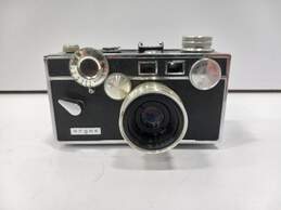 Argus 50mm Film Camera & Case alternative image