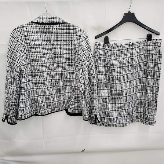 Pendleton Petites Gray/White/Black Woven Cotton Blend 2-Piece Skirt Suit Set Size 14 image number 2