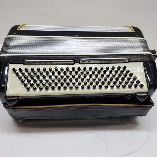 Vintage Settimio Soprani M 506/42 Accordion Made in Italy image number 3
