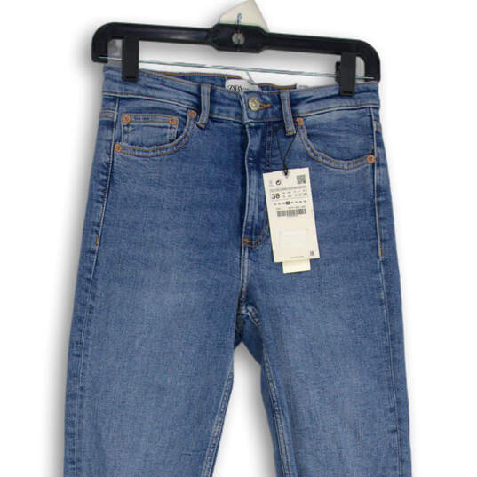 NWT Womens Blue Denim Medium Wash Distressed Spilt Skinny Jeans Size 38 image number 3