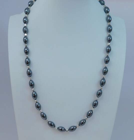 Artisan Silvertone Hematite Oval & Hammered Beaded Necklace Drop Earrings & Bracelet Set 95.5g image number 2
