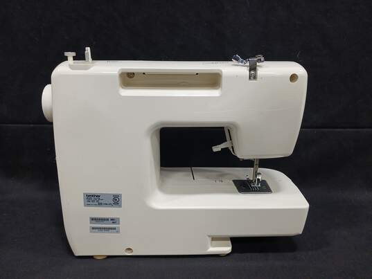 Brother Sewing Machine Model LX63125 image number 2