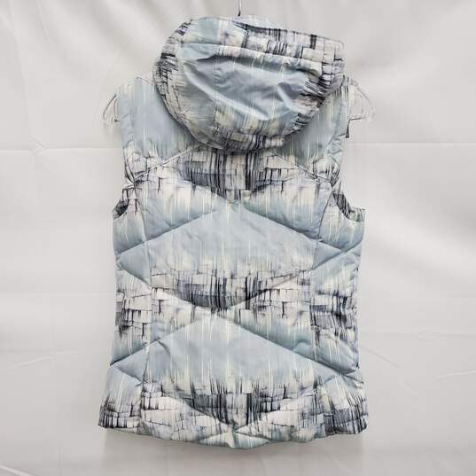 Columbia WM's Omni Heat Light Blue & Gray Puffer Hooded vest Size XS image number 2