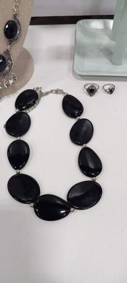 Bundle of 5 Assorted Black and Silver Tone Women's Costume Jewelry alternative image