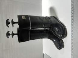Women's Black Boots Size 2 alternative image