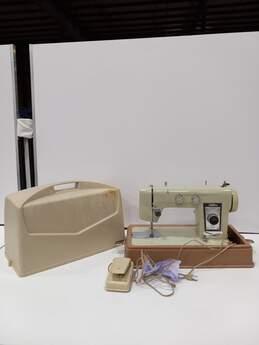 Wards Signature Sewing Machine w/ Case